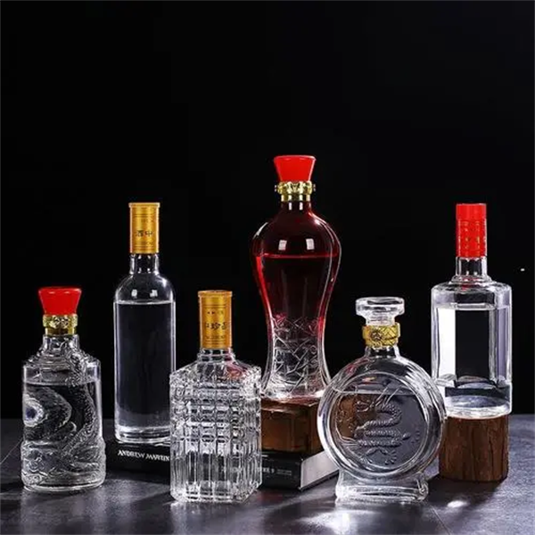 晶白料玻璃酒瓶直销